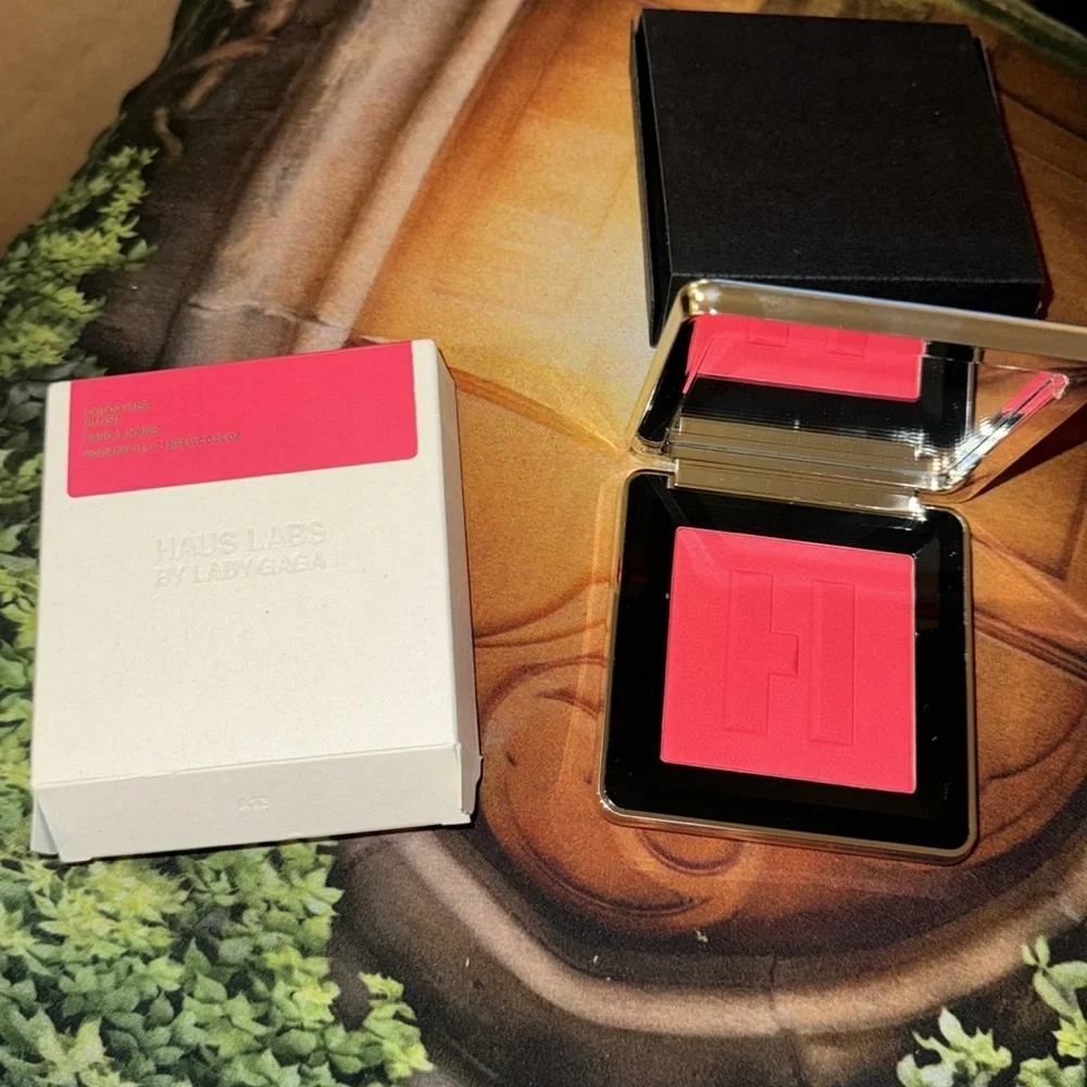 CHEEK COLOR FUSE BLUSH POWDER‎